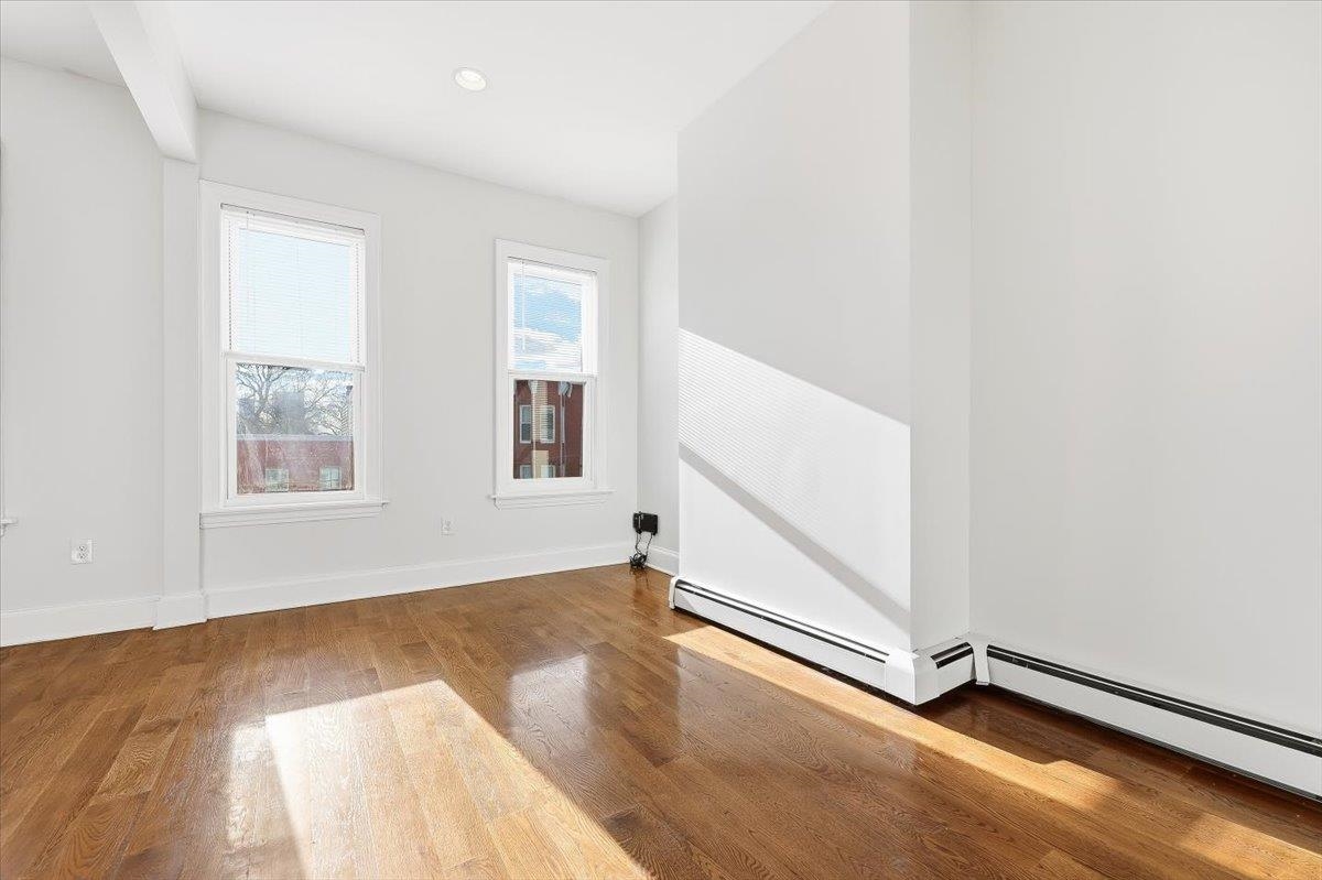 202 BOWERS ST Unit: 3