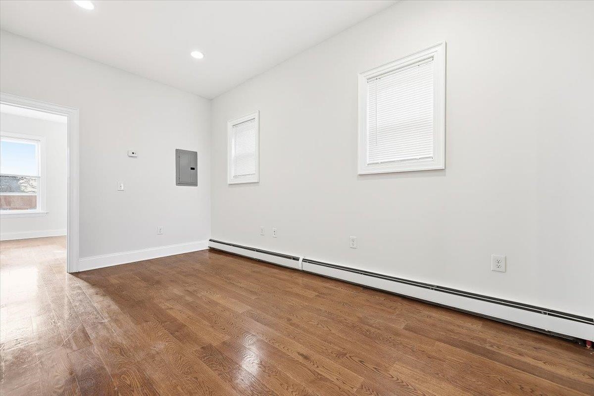 202 BOWERS ST Unit: 3