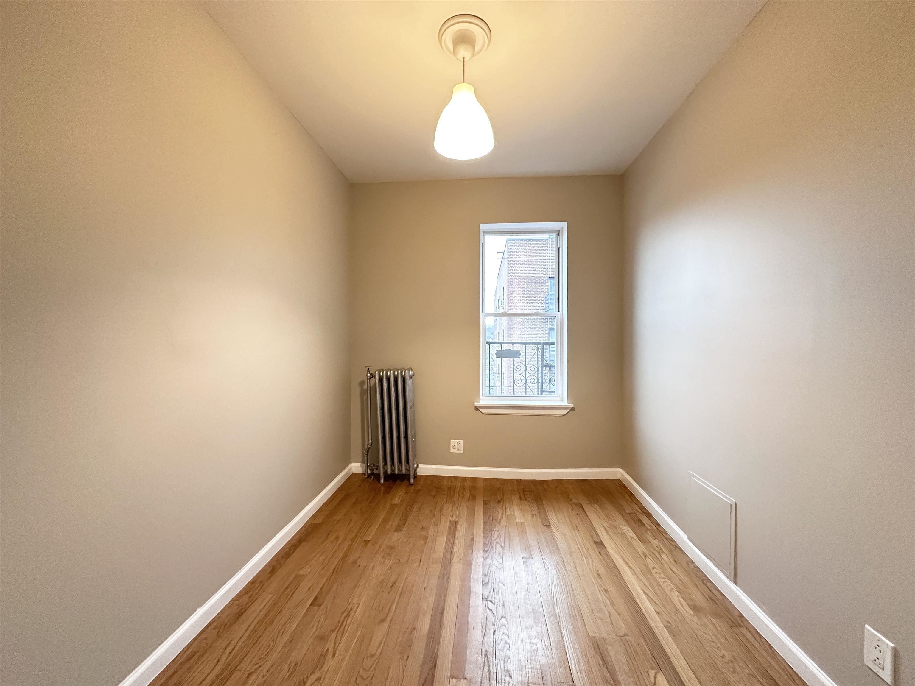 160 VROOM ST Unit: 38