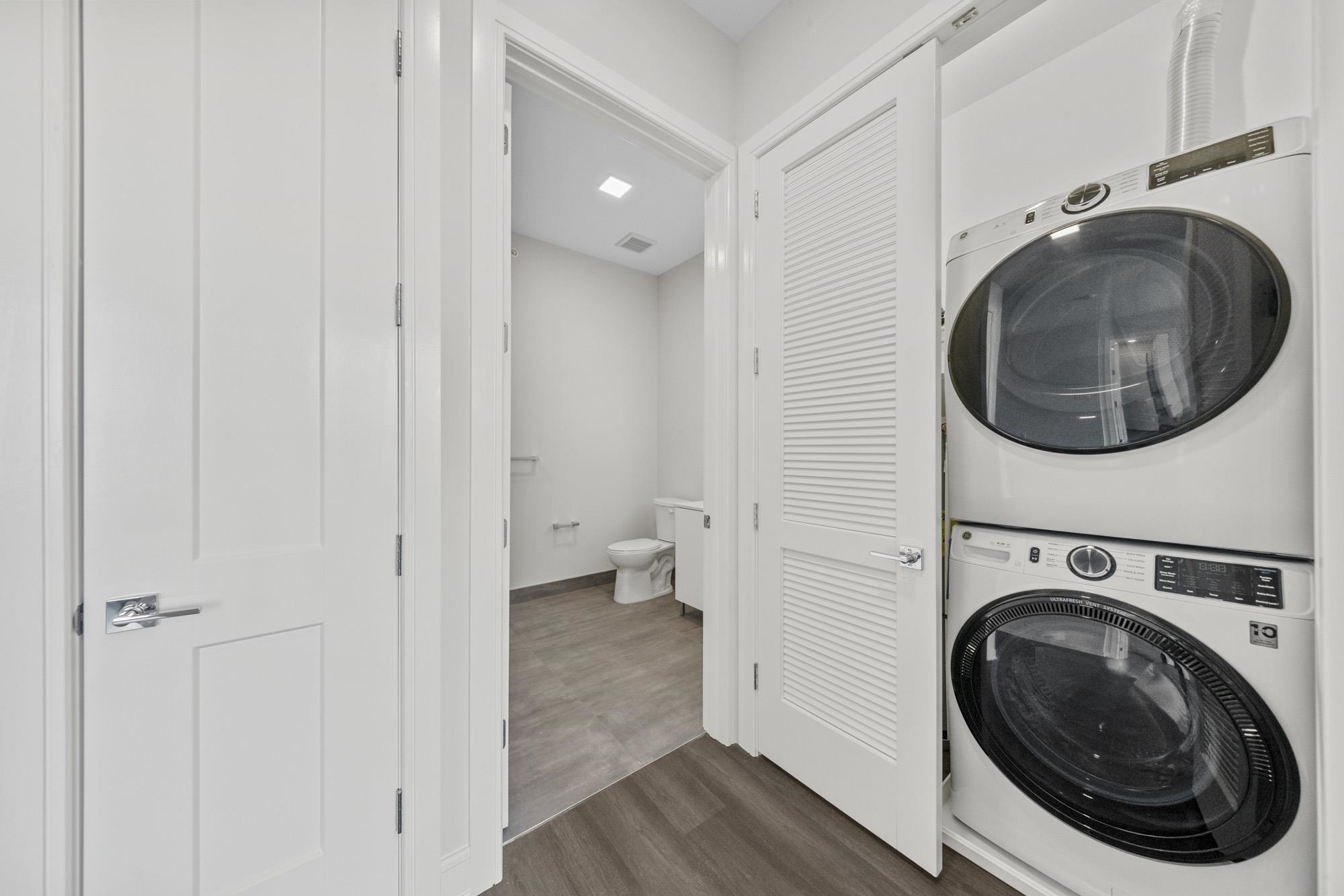 121 34TH ST Unit: 302