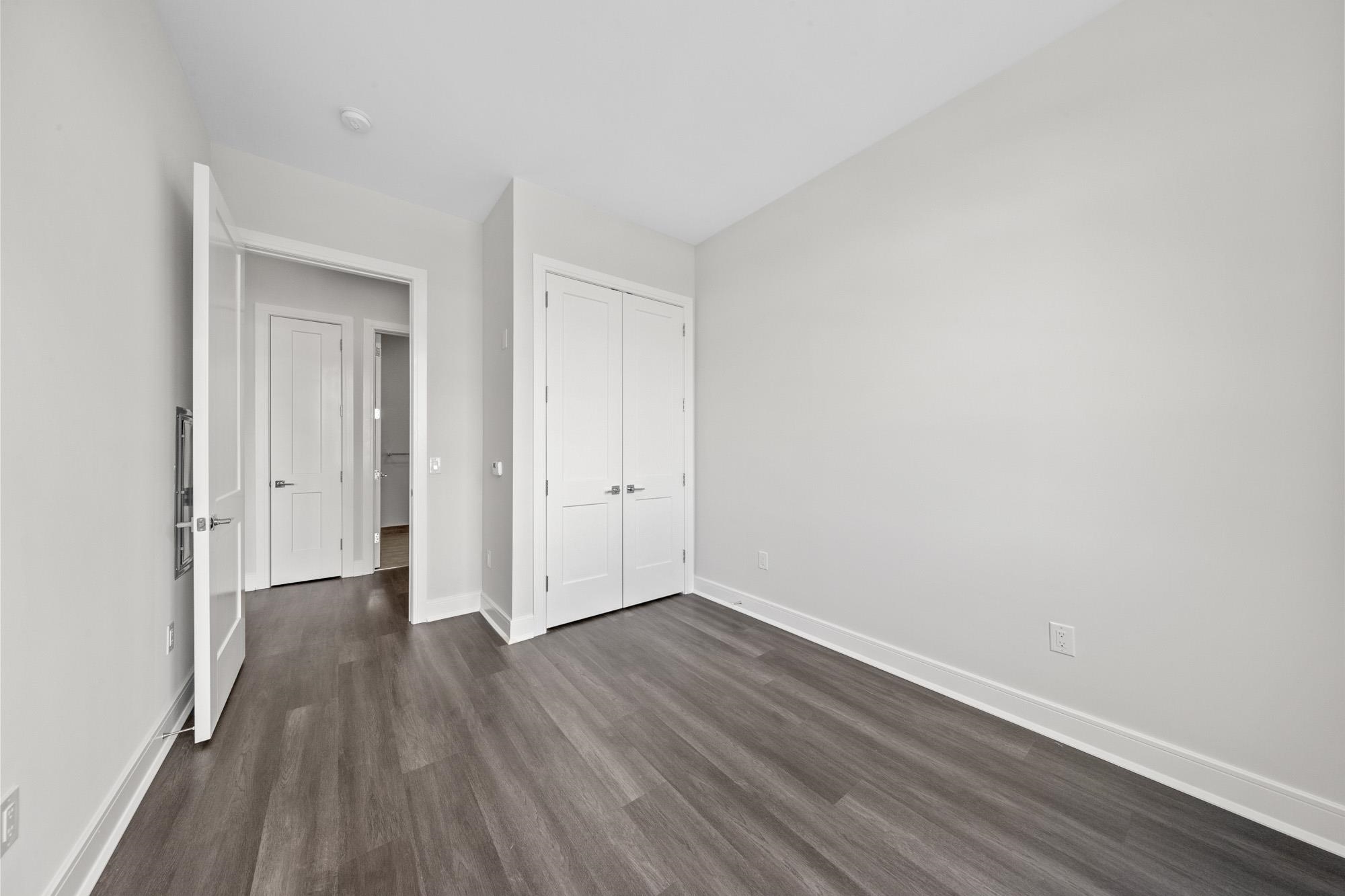 121 34TH ST Unit: 302