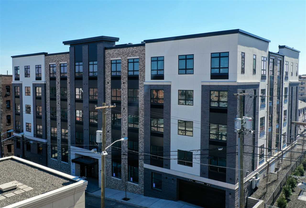 119 PETER ST Unit: 601