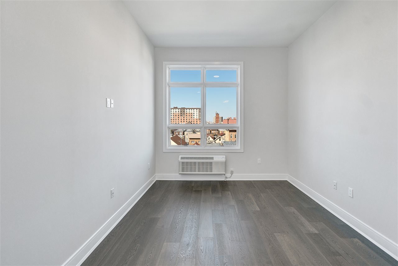 119 PETER ST Unit: 503