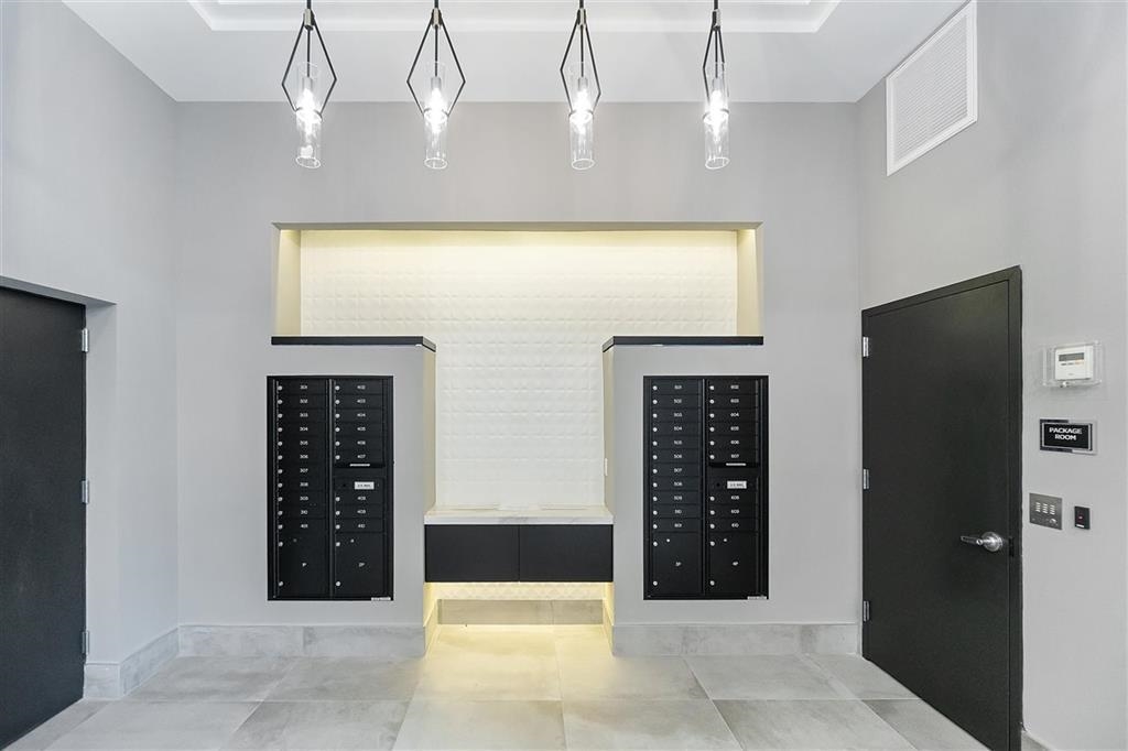 119 PETER ST Unit: 604