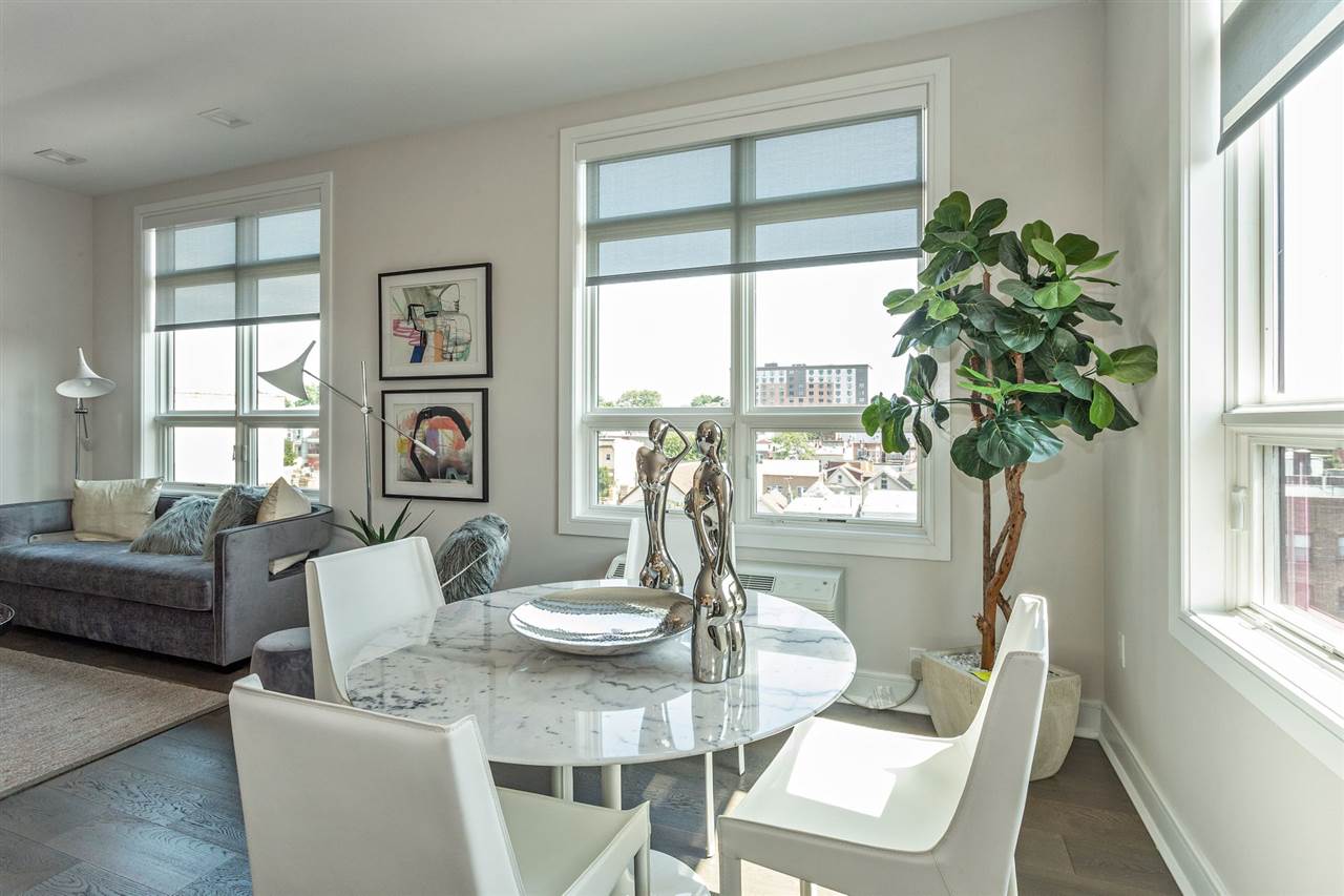 119 PETER ST Unit: 405