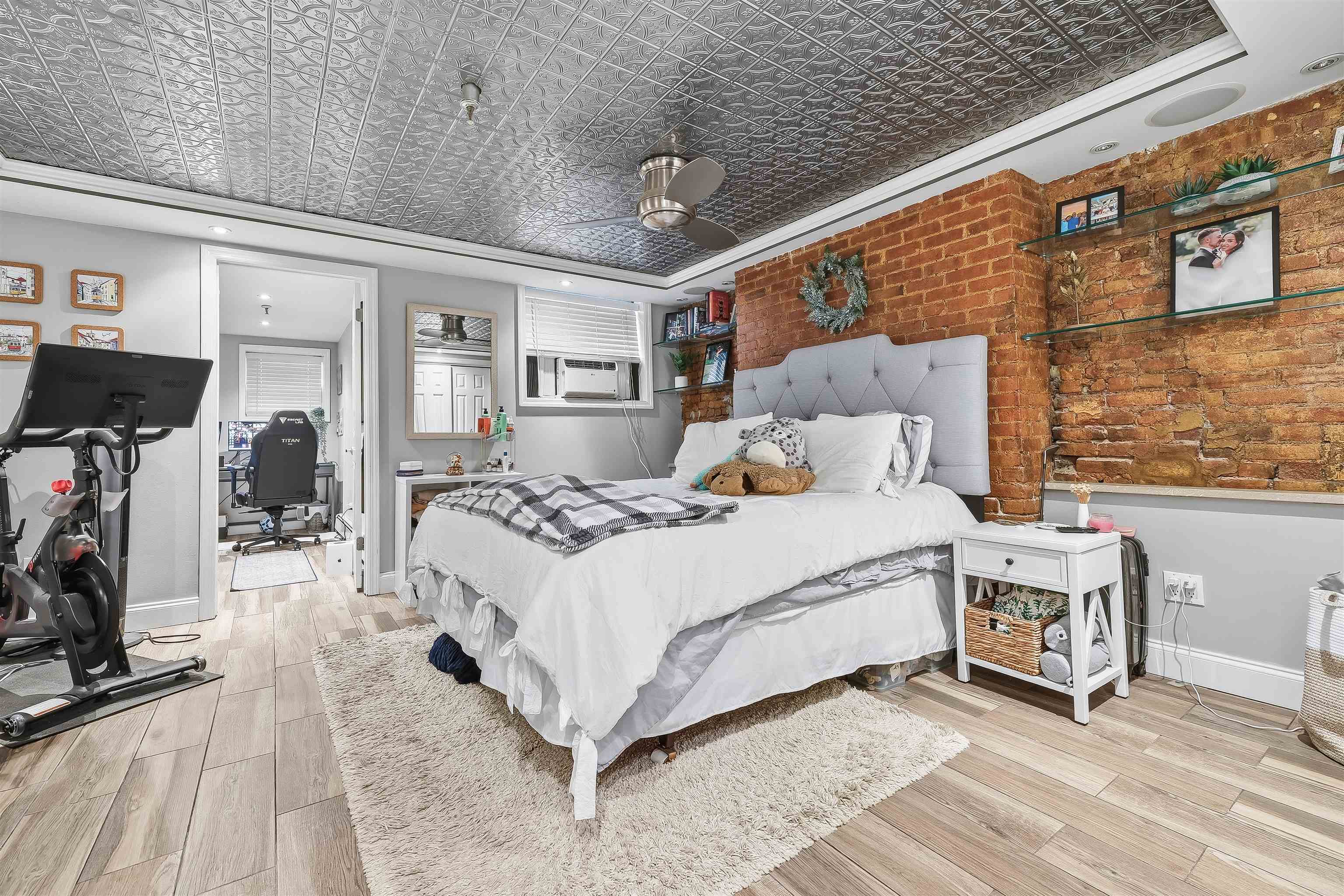 535 BLOOMFIELD ST Unit: BS