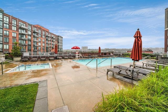 1125 MAXWELL LANE Unit: 1207