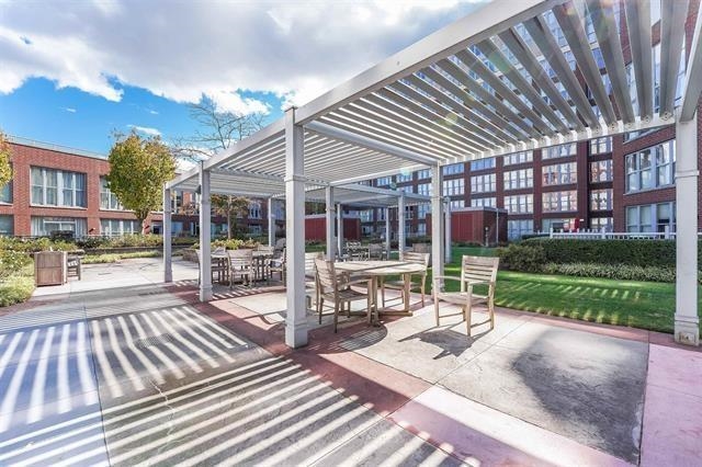 1125 MAXWELL LANE Unit: 1207