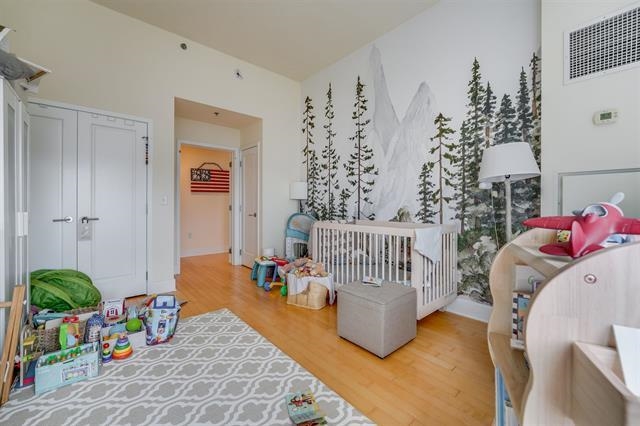 1125 MAXWELL LANE Unit: 1207