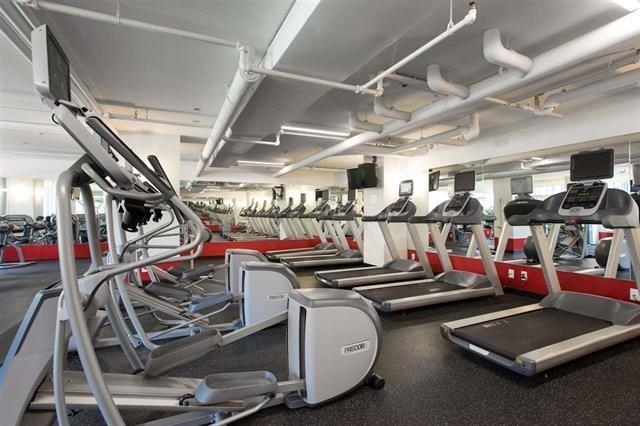 1125 MAXWELL LANE Unit: 1207