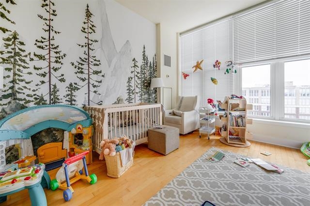 1125 MAXWELL LANE Unit: 1207