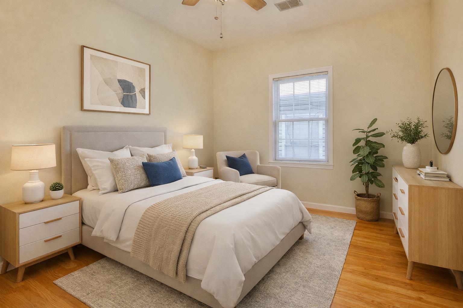 24 EMERSON AVE Unit: 2