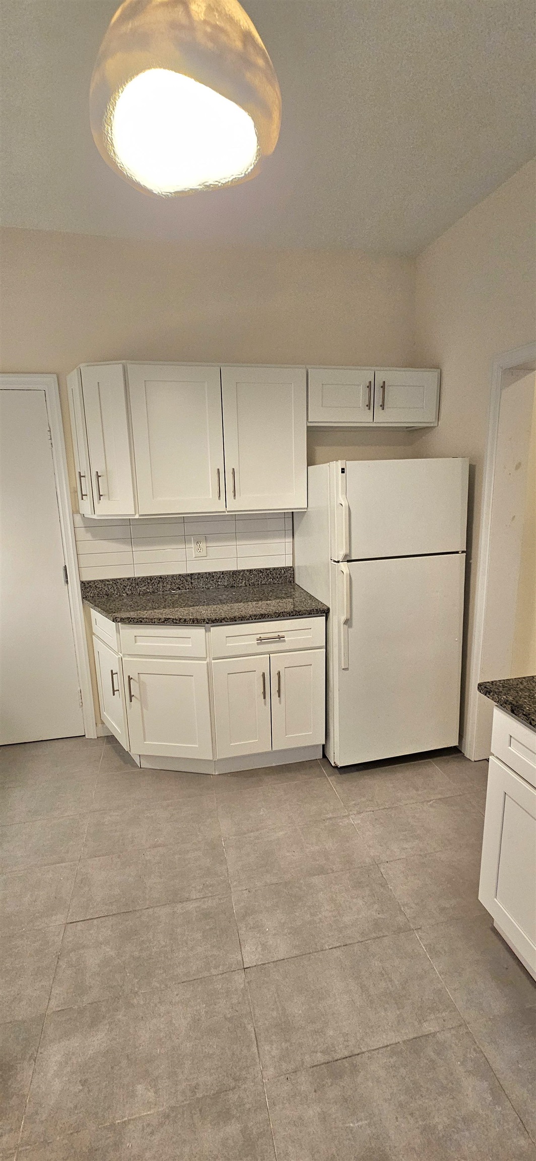 327 JACKSON ST Unit: 3