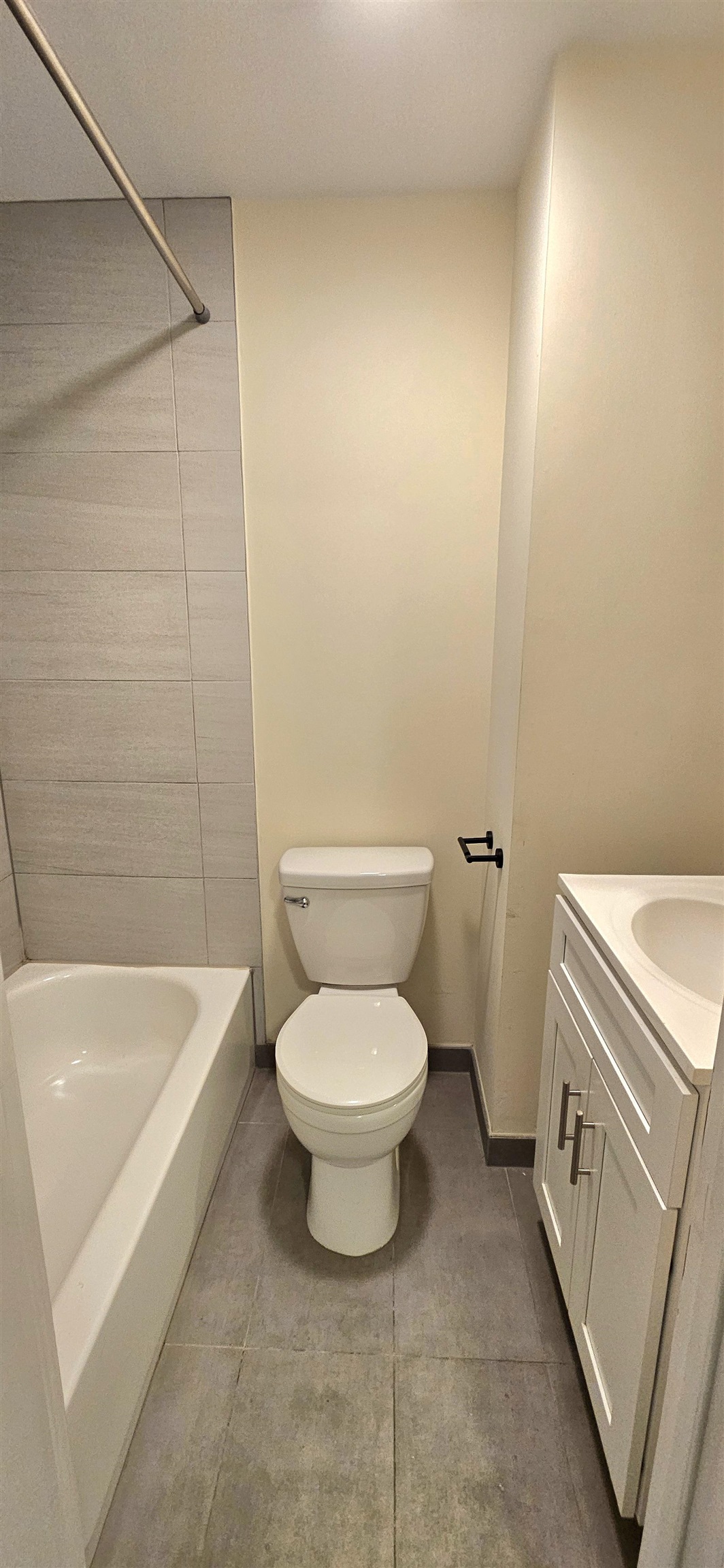 327 JACKSON ST Unit: 3