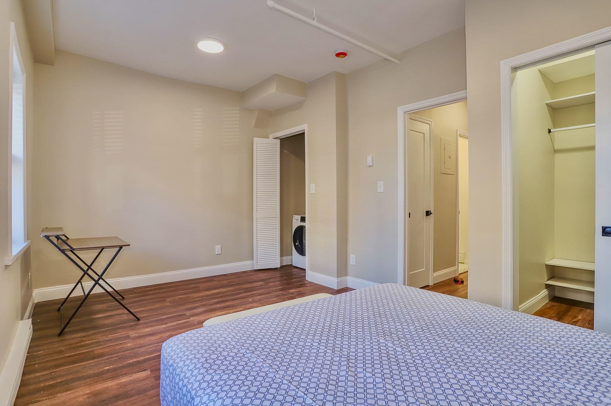 235 MONROE ST Unit: 1