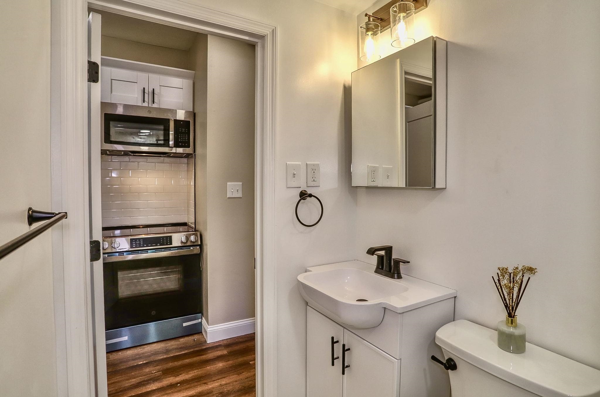 235 MONROE ST Unit: 1