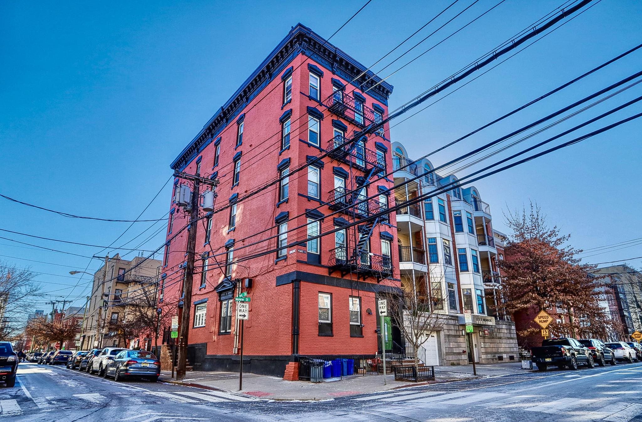 235 MONROE ST Unit: 1