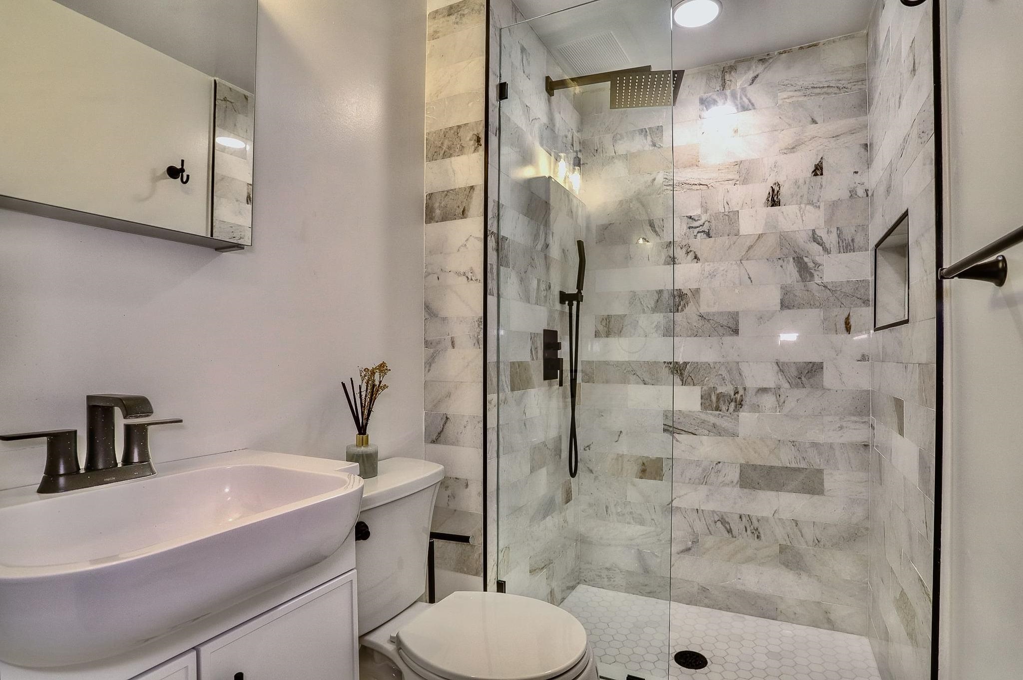 235 MONROE ST Unit: 1