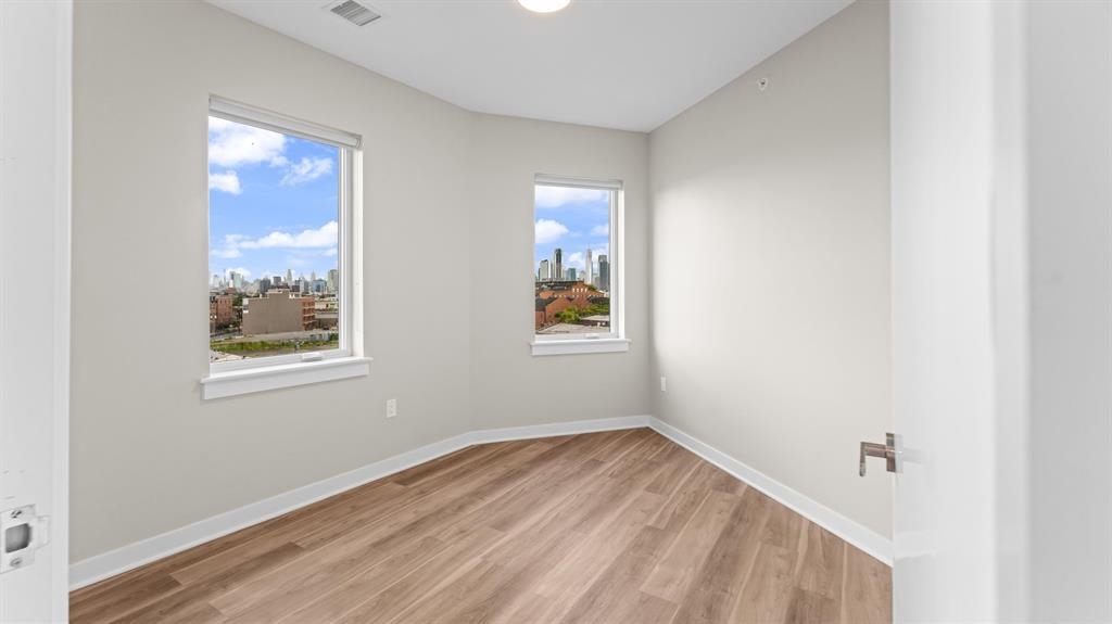 475 COMMUNIPAW AVE Unit: 408