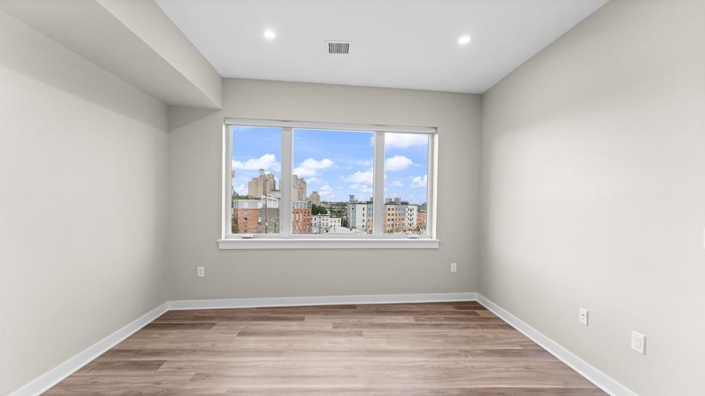 475 COMMUNIPAW AVE Unit: 408