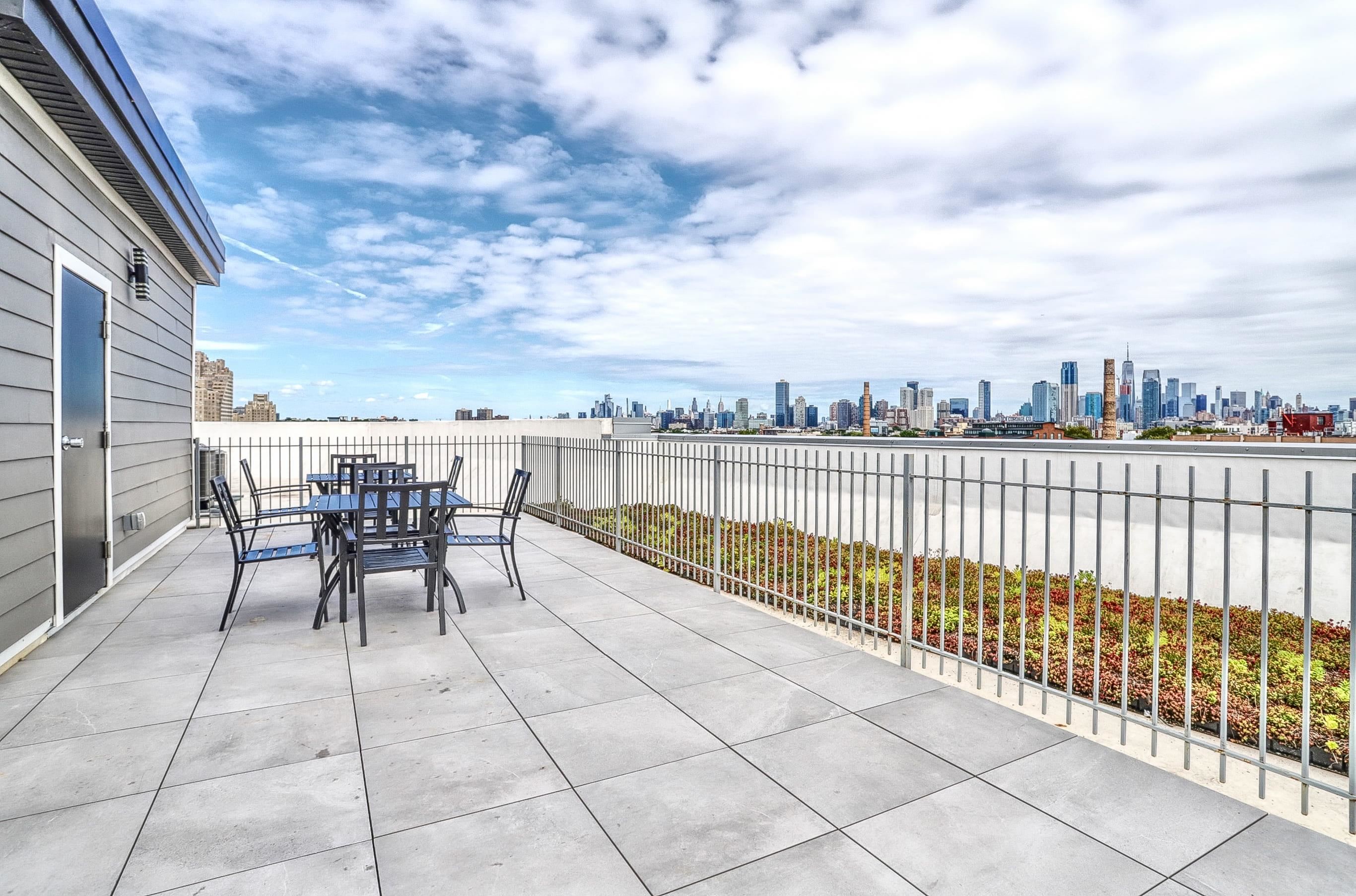 475 COMMUNIPAW AVE Unit: 408