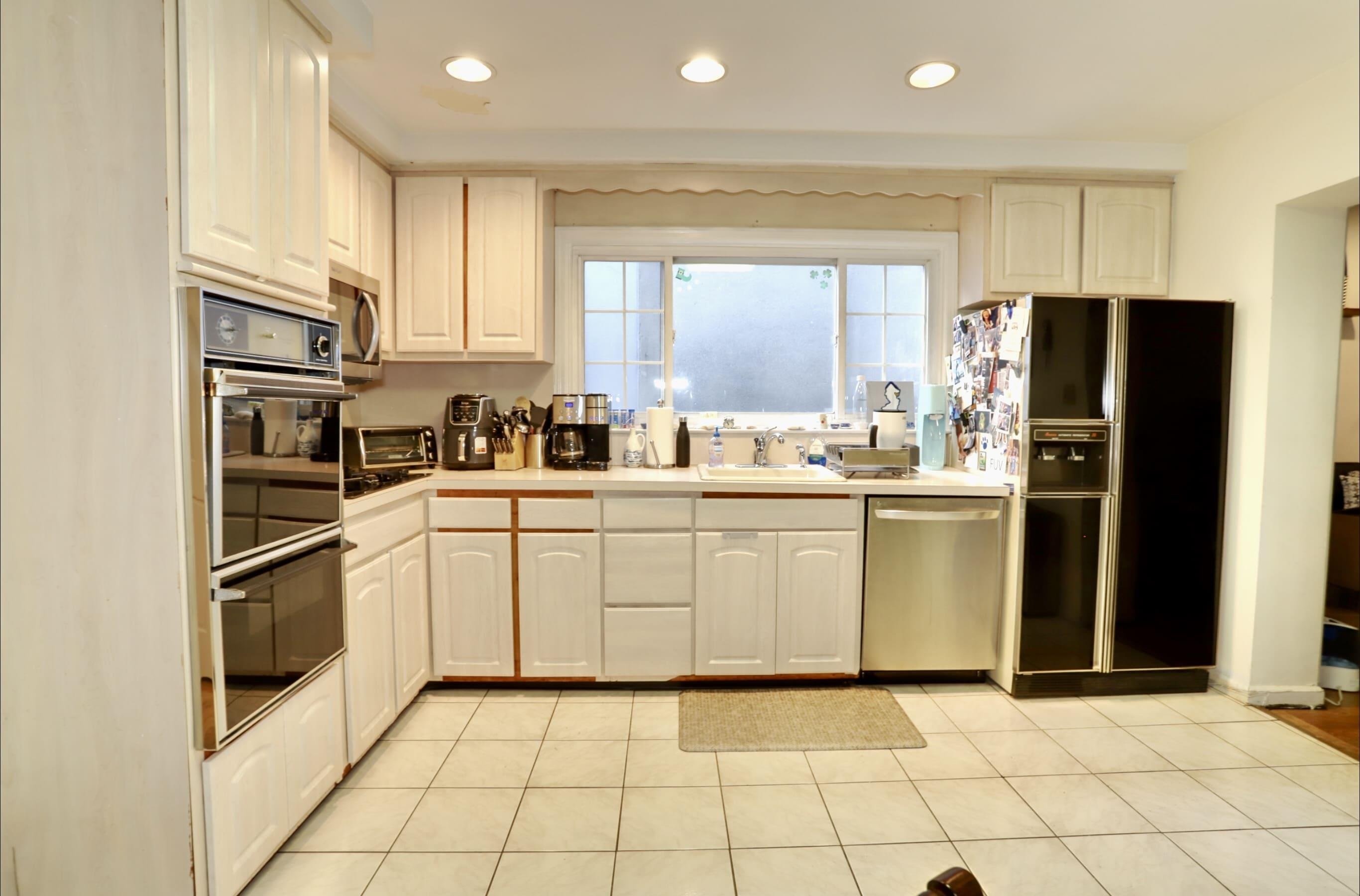 816 BLOOMFIELD ST Unit: 1