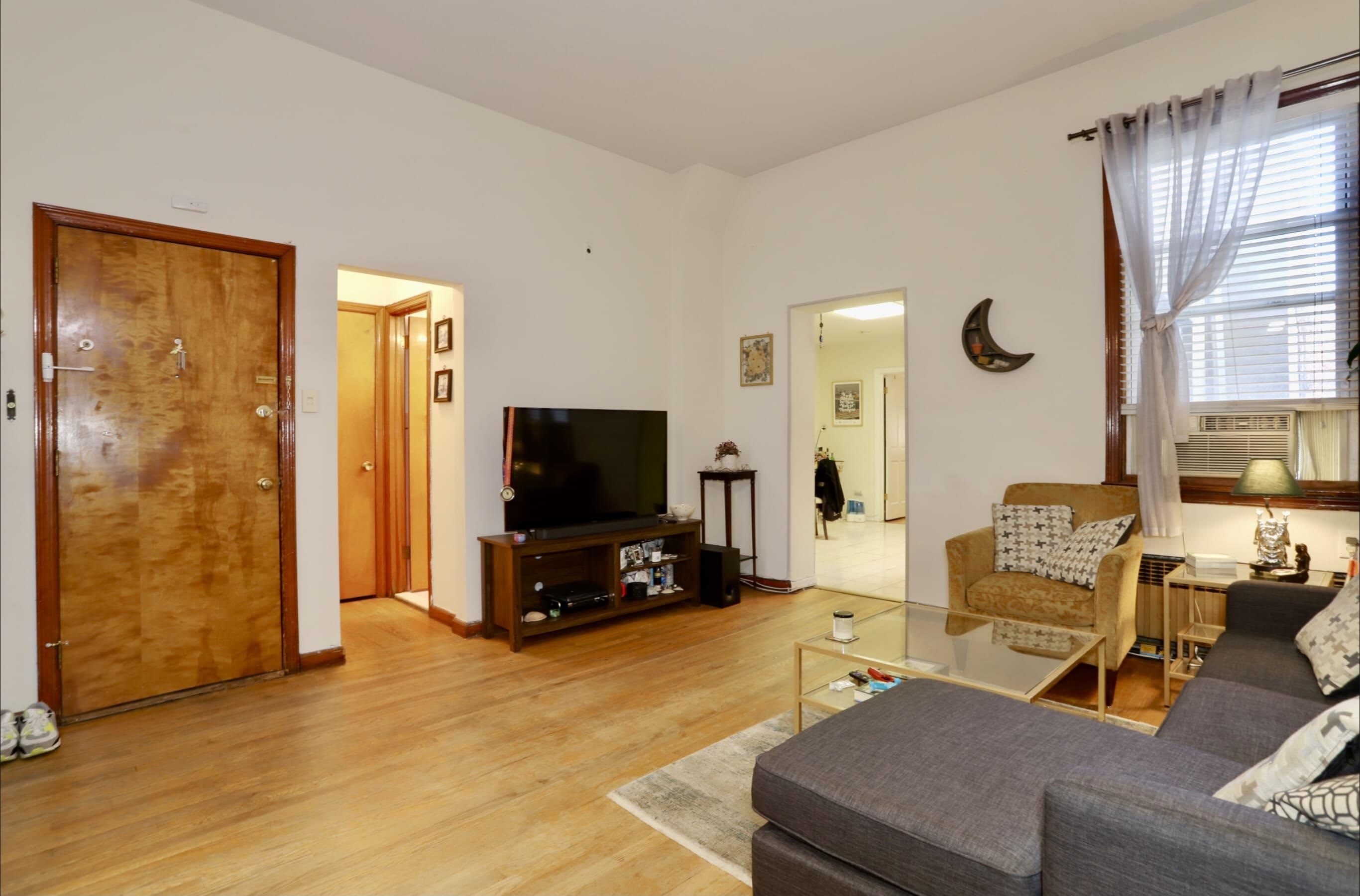 816 BLOOMFIELD ST Unit: 1