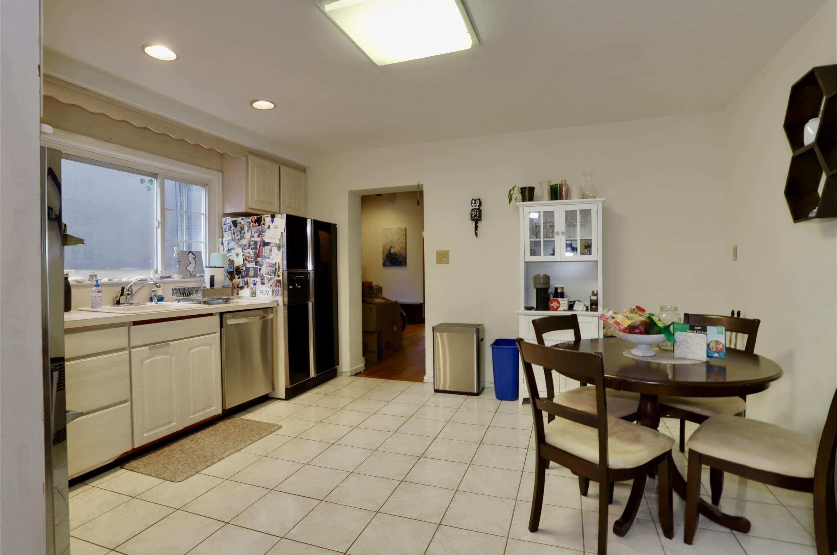 816 BLOOMFIELD ST Unit: 1