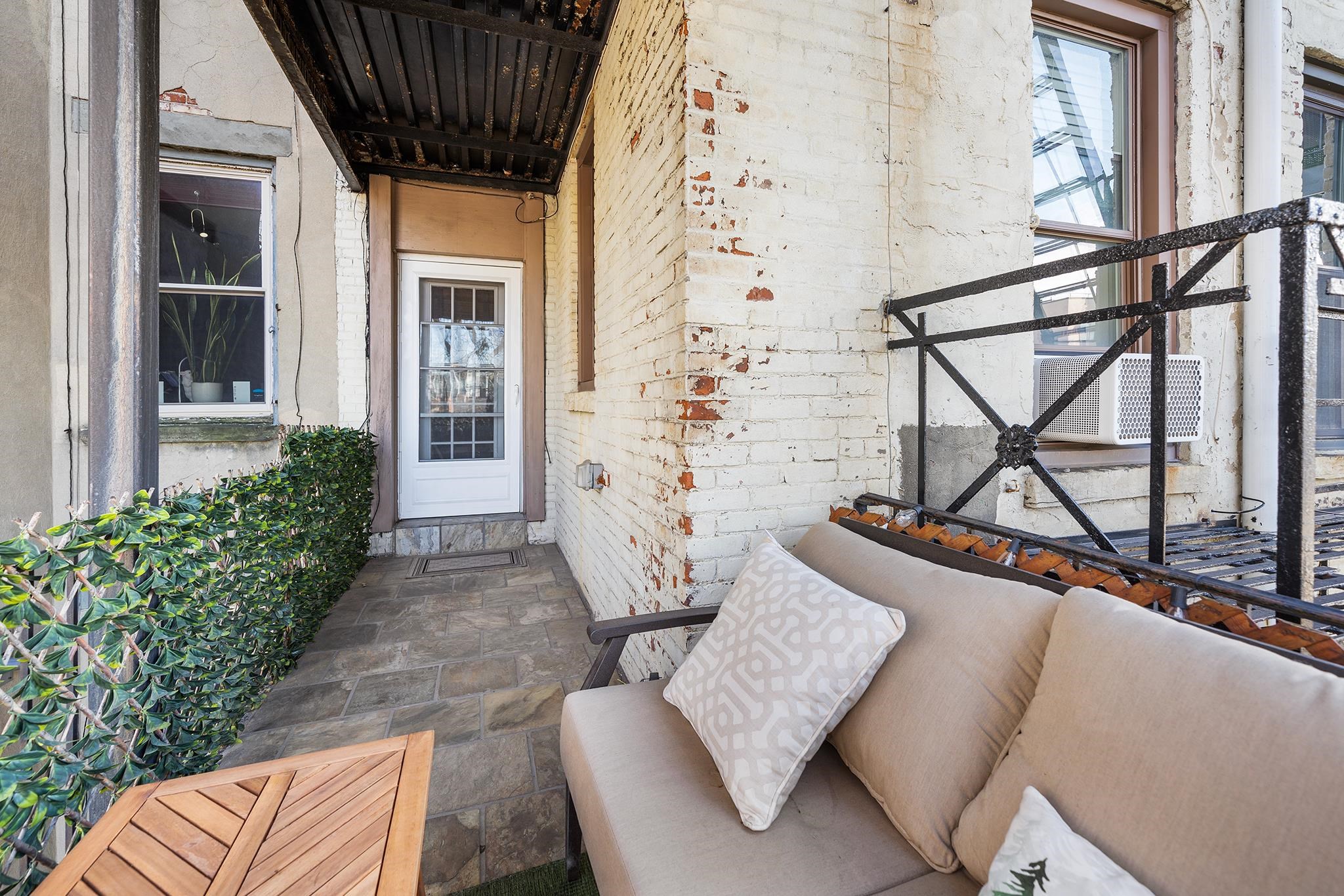 816 WILLOW AVE Unit: 3R