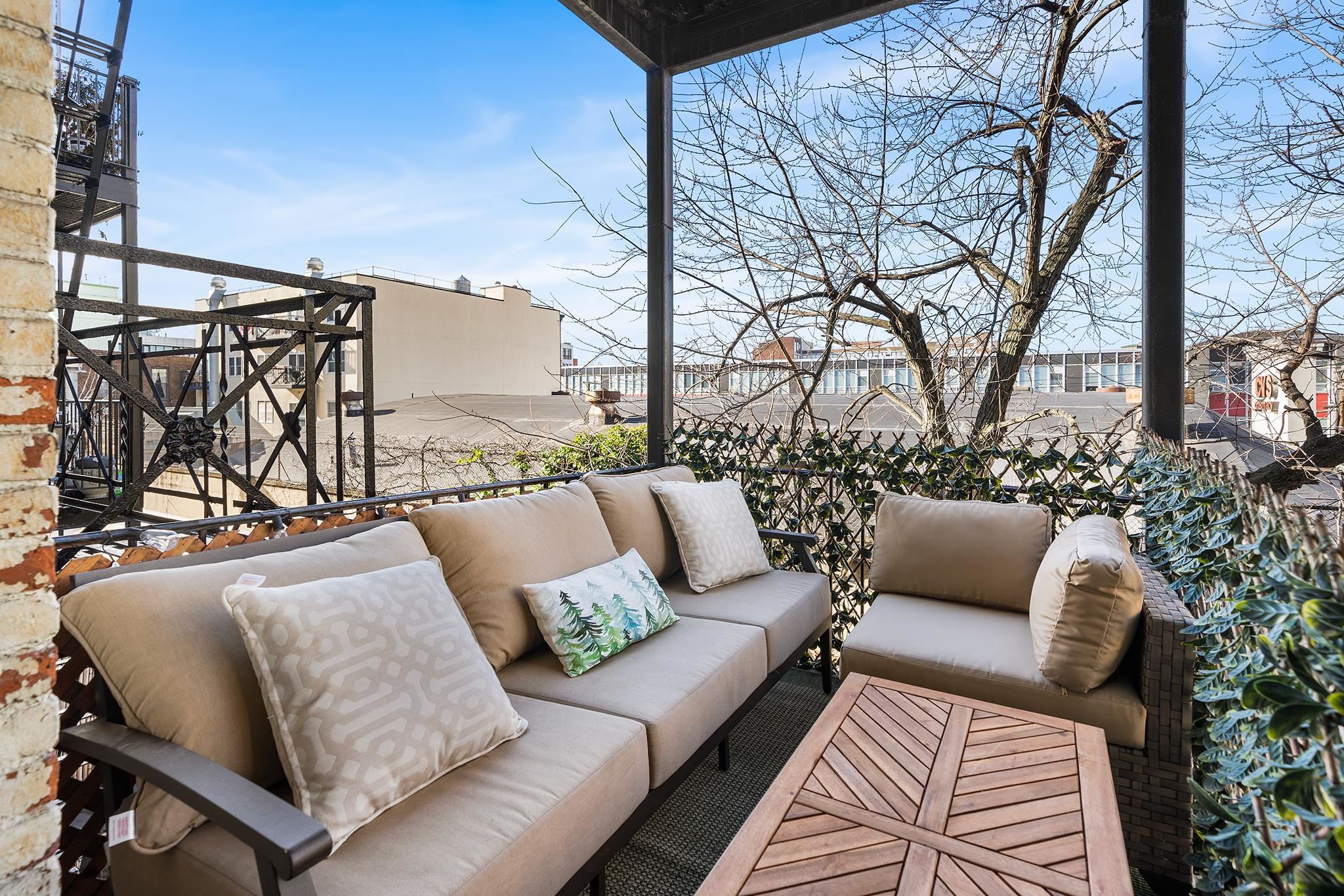 816 WILLOW AVE Unit: 3R