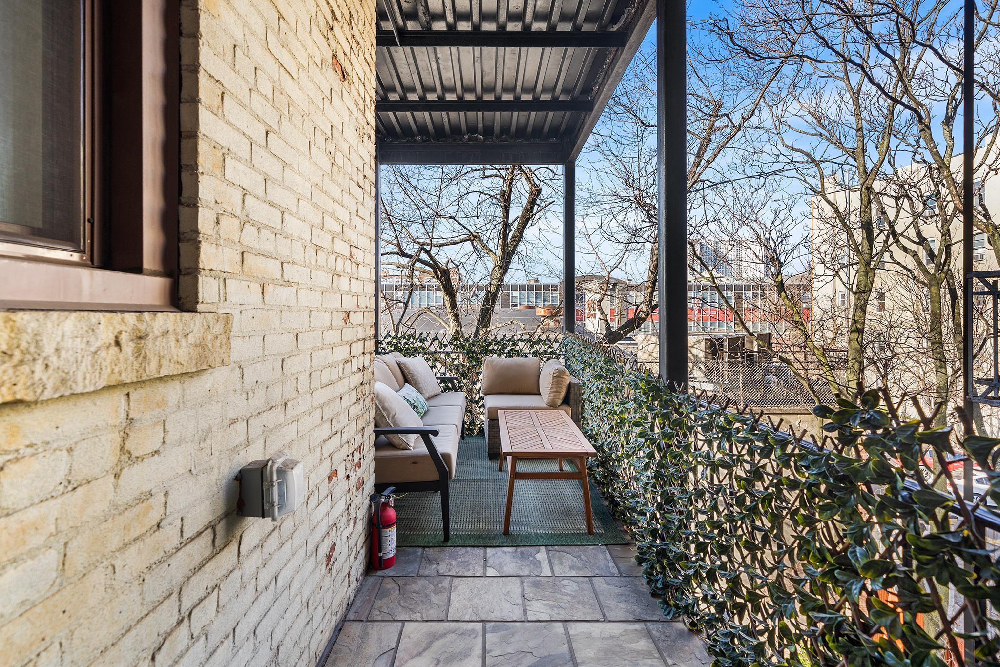 816 WILLOW AVE Unit: 3R