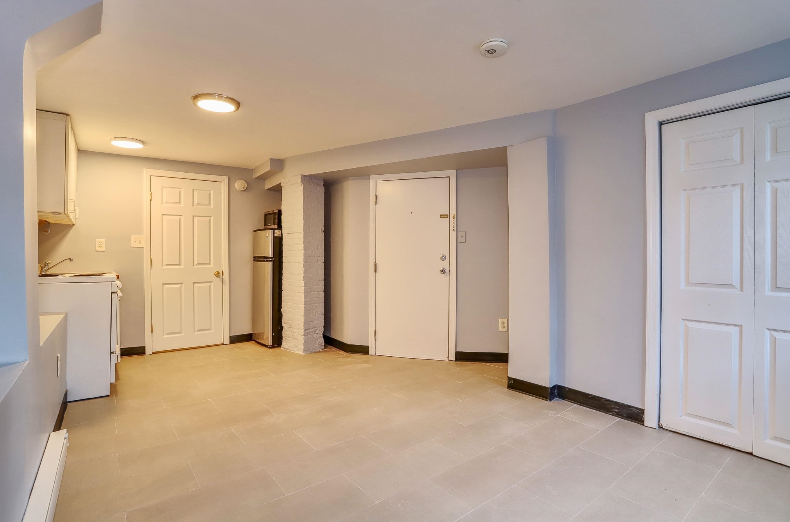 320 JEFFERSON ST Unit: GRR