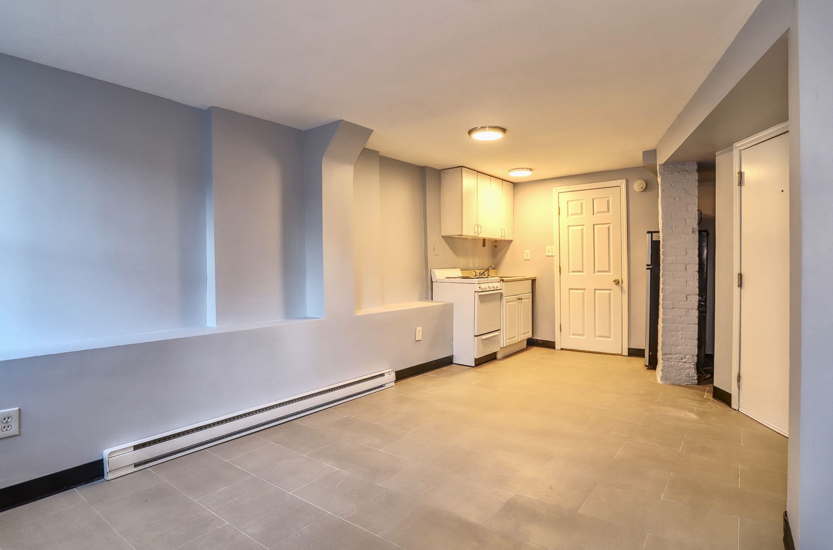 320 JEFFERSON ST Unit: GRR