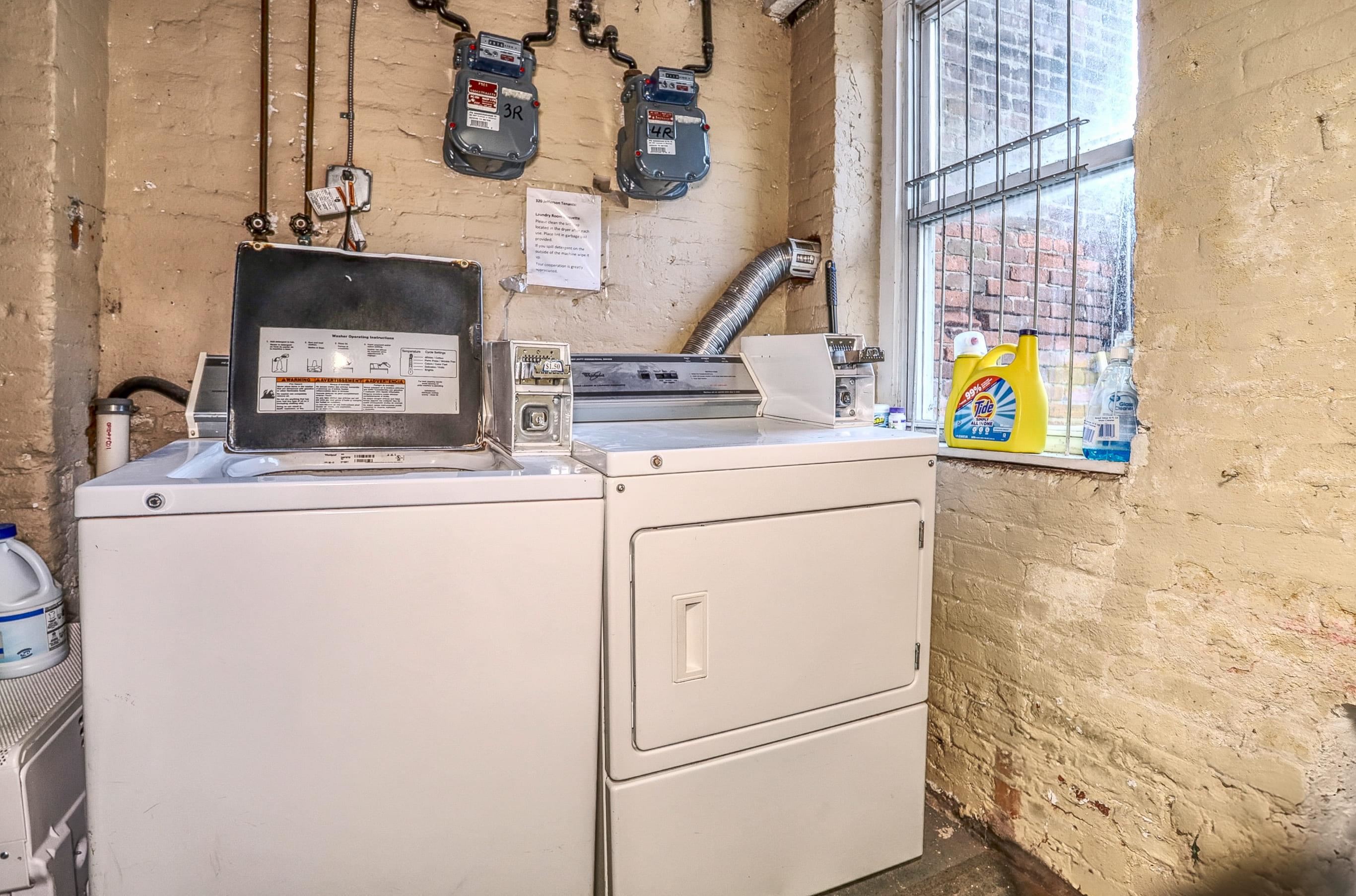 320 JEFFERSON ST Unit: GRR