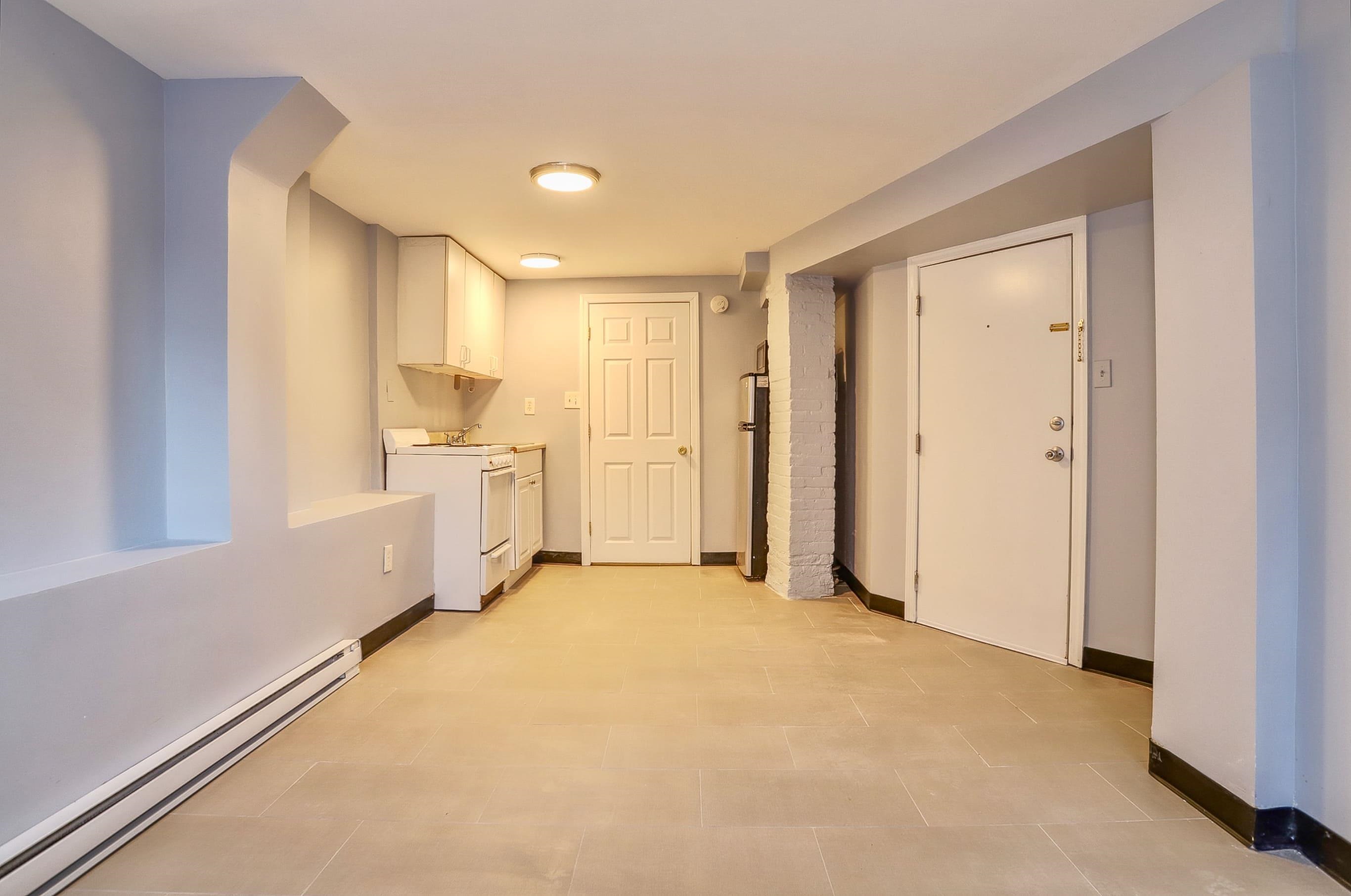 320 JEFFERSON ST Unit: GRR