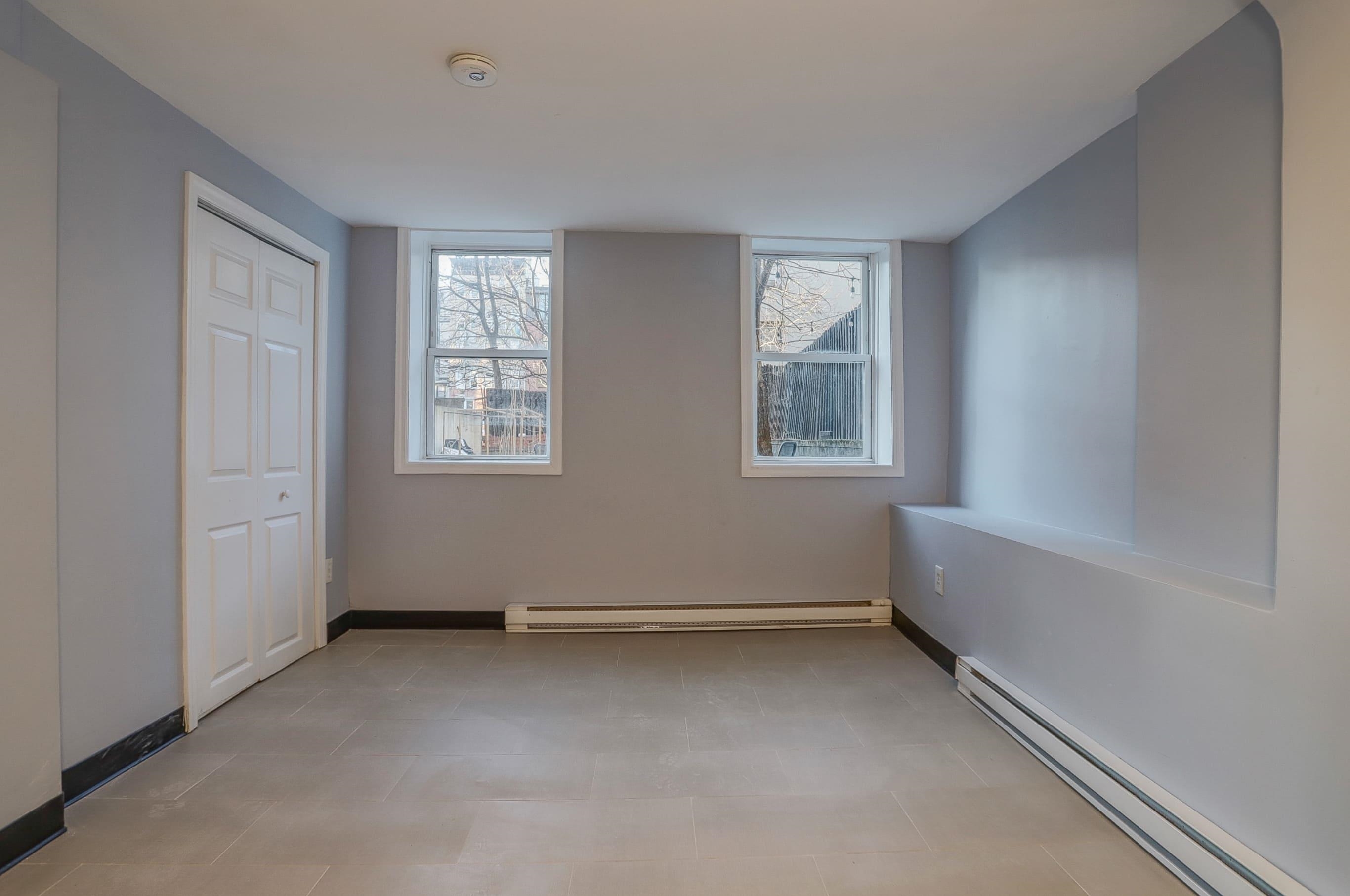 320 JEFFERSON ST Unit: GRR