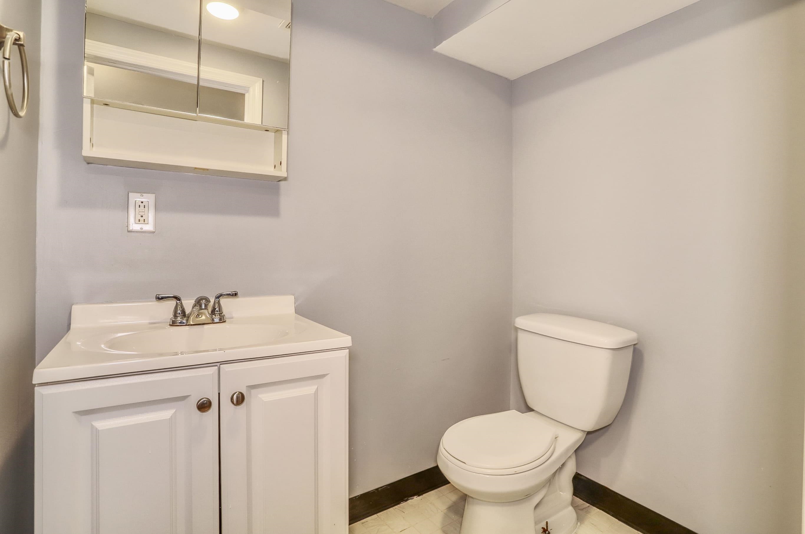 320 JEFFERSON ST Unit: GRR