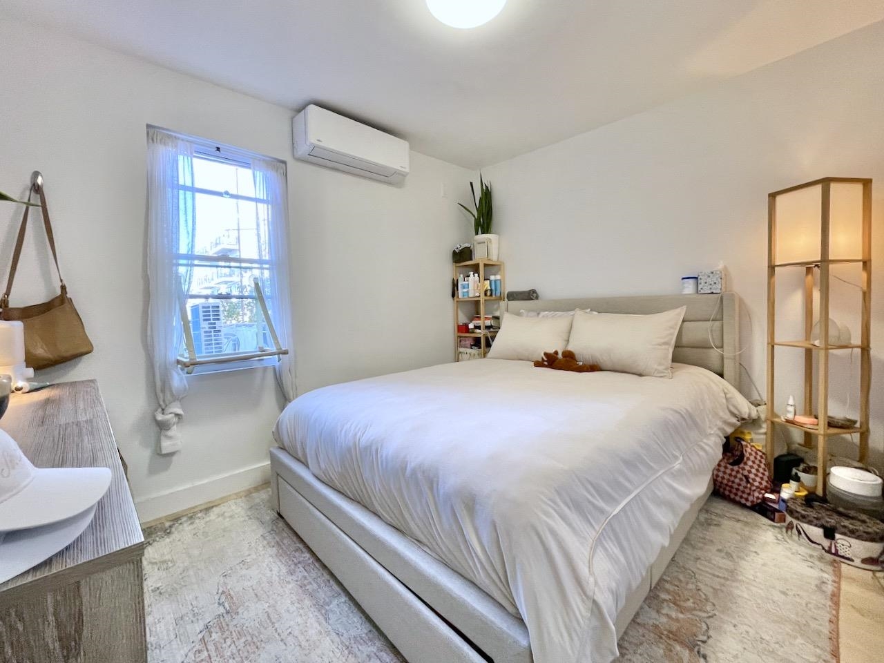 379 MONMOUTH ST Unit: 1