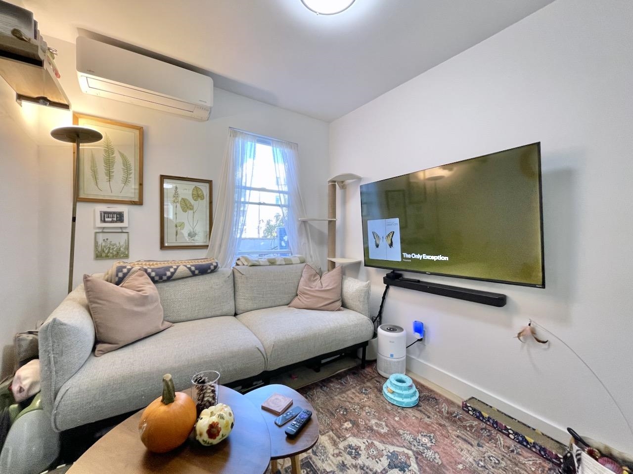 379 MONMOUTH ST Unit: 1