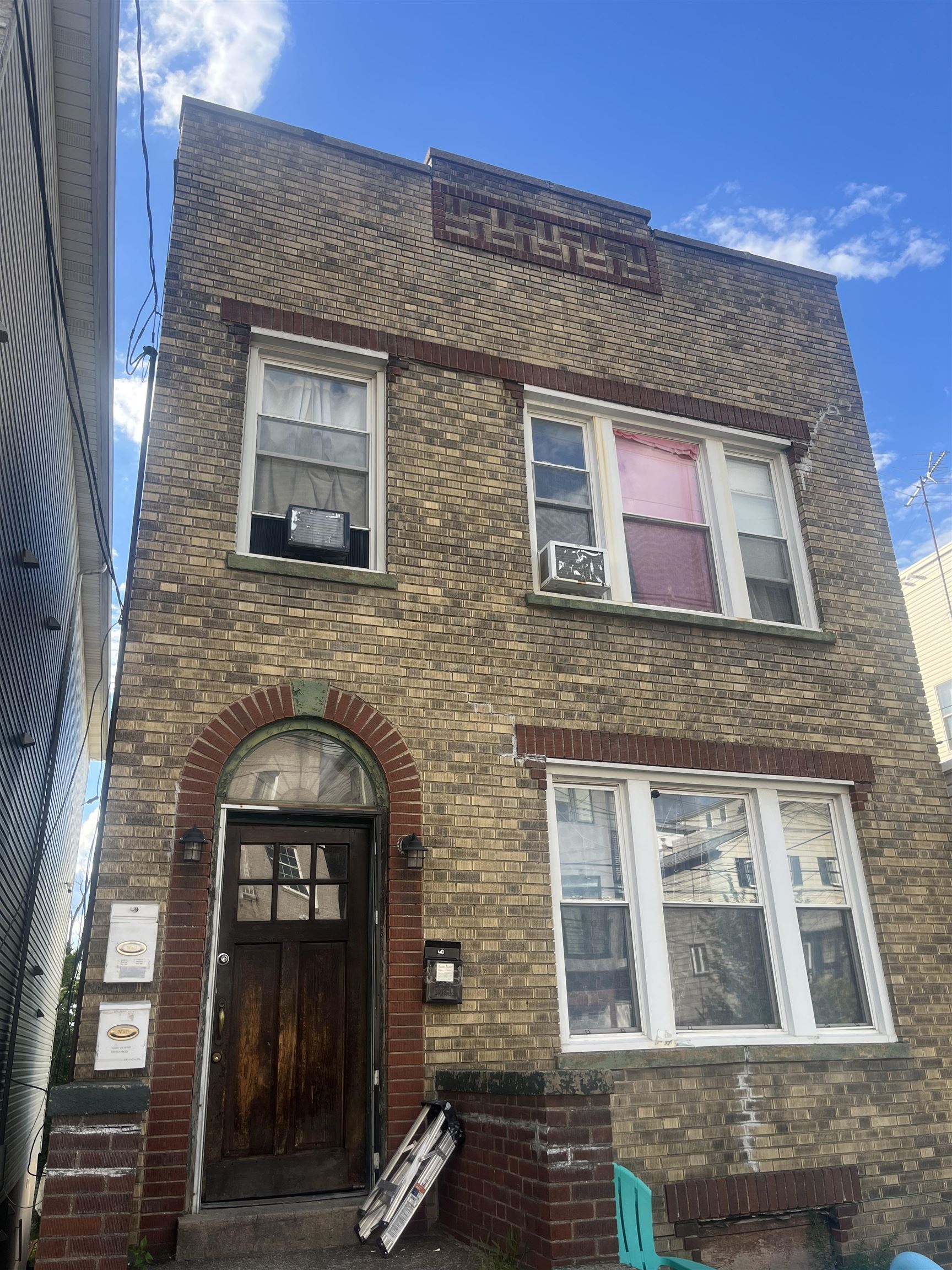 579 LIBERTY AVE Unit: B