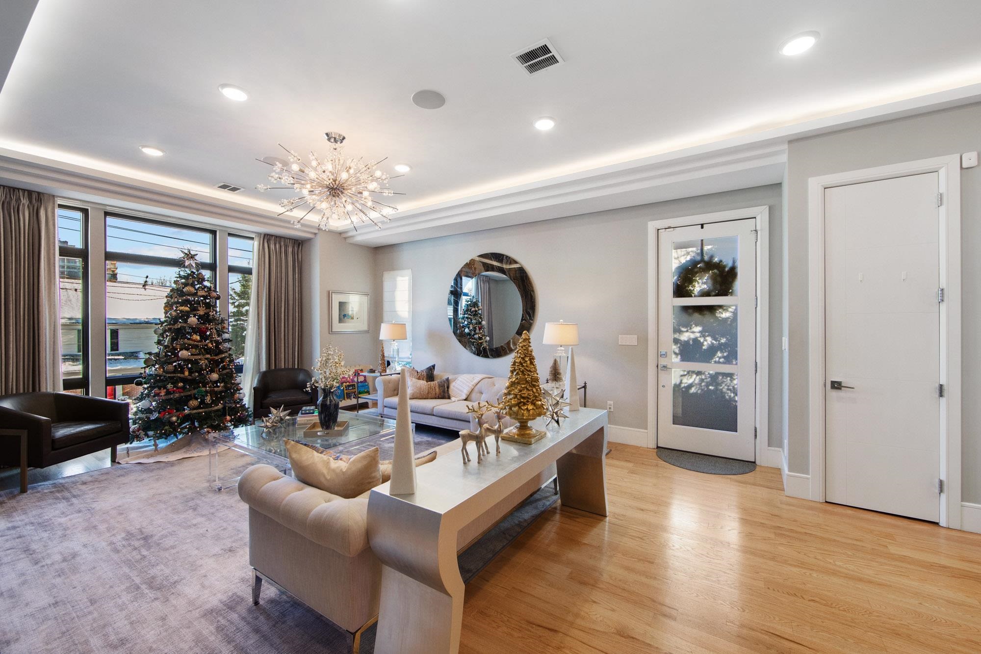 606 UNDERCLIFF AVE