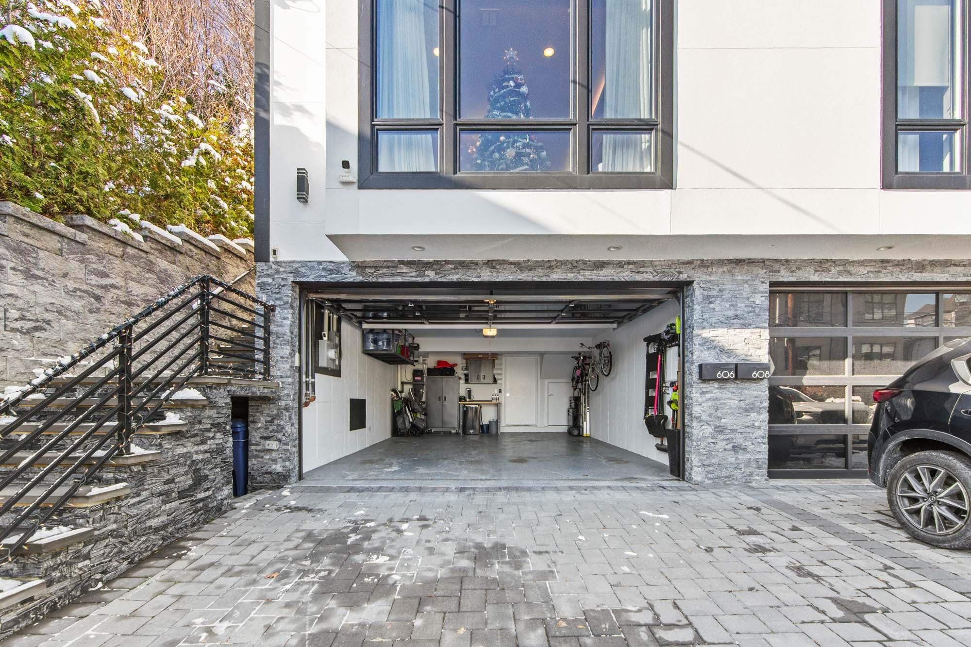 606 UNDERCLIFF AVE