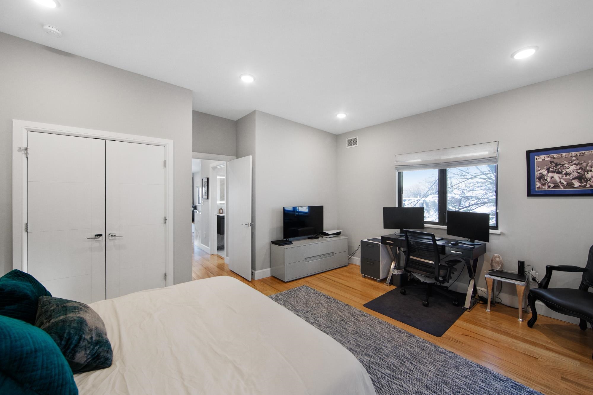 606 UNDERCLIFF AVE