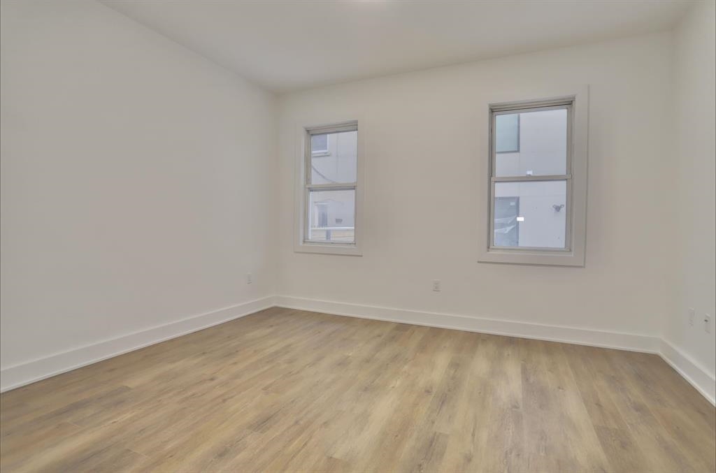 517 WILLOW AVE Unit: 3R