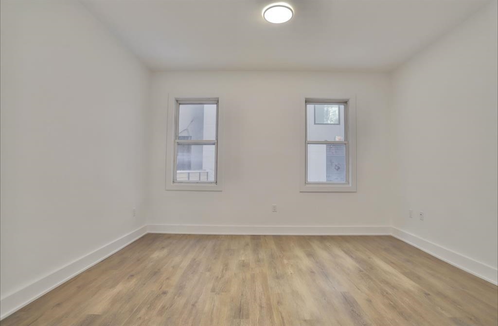 517 WILLOW AVE Unit: 3R