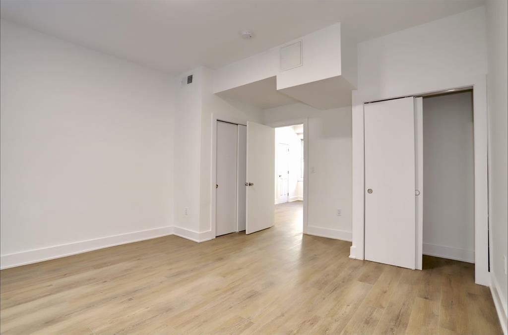 517 WILLOW AVE Unit: 3R