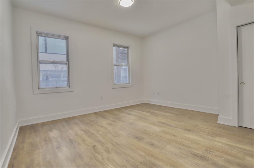 517 WILLOW AVE Unit: 3R