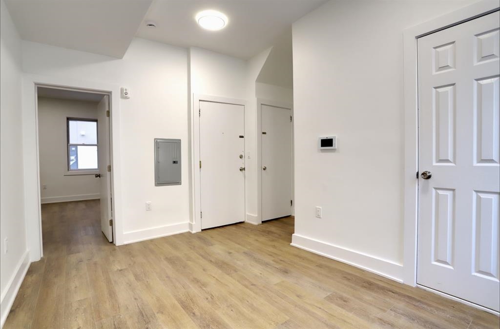 517 WILLOW AVE Unit: 3R