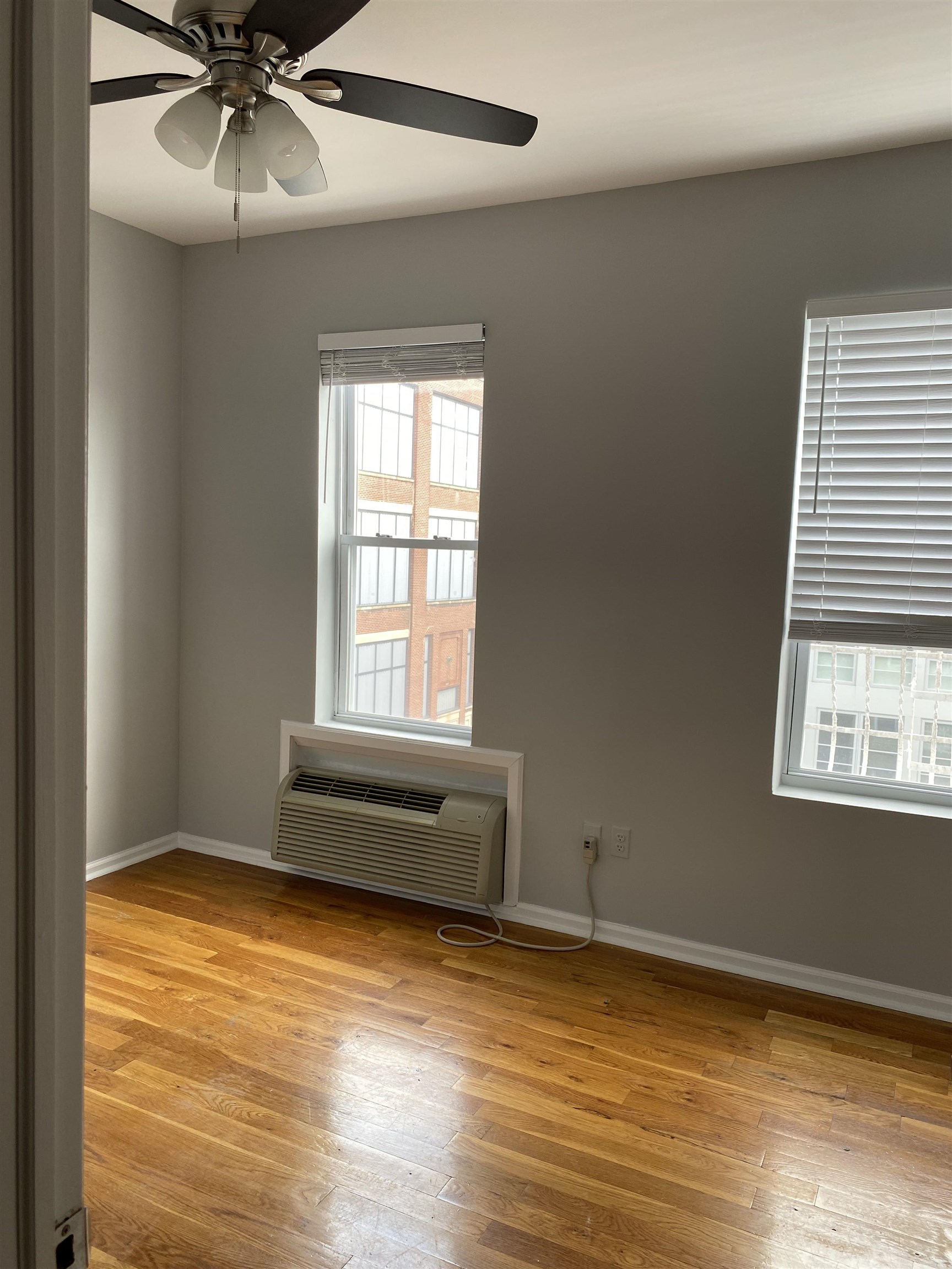 734 ADAMS ST Unit: 5C