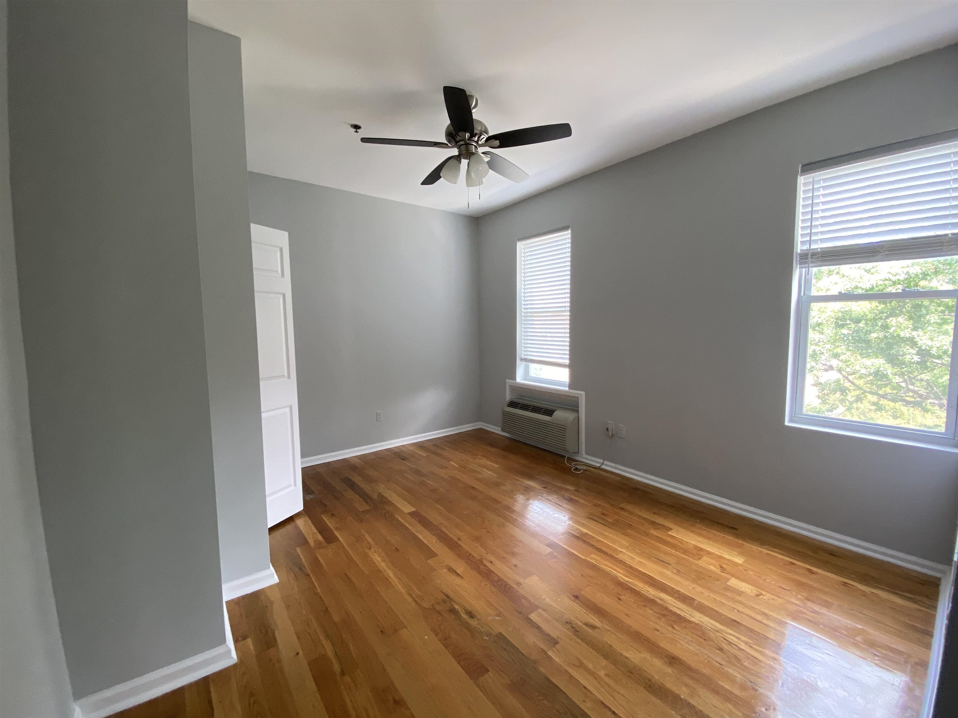 734 ADAMS ST Unit: 5C